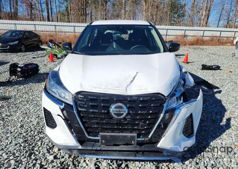 2021 Nissan Kicks S z USA, uszkodzony, nr VIN 3N1CP5BV0ML465047